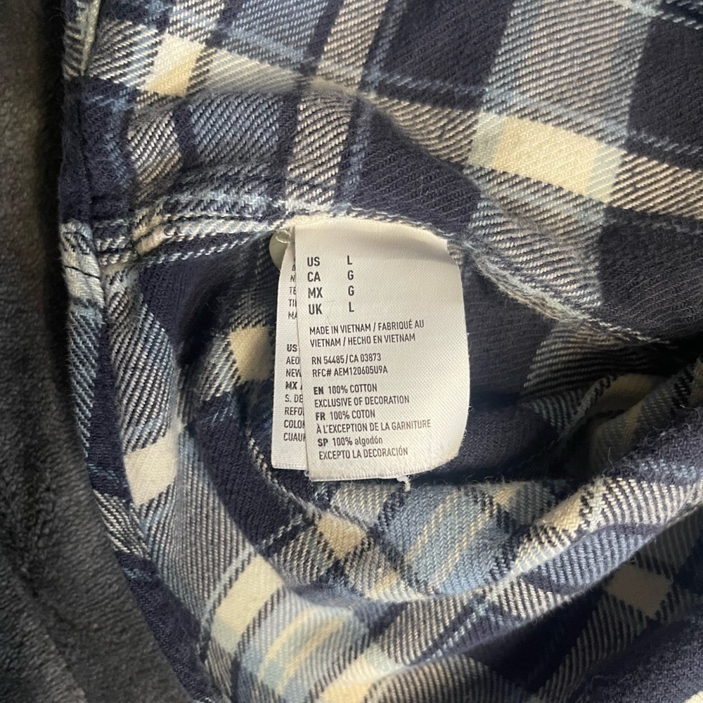 Men’s American Eagle Flannel Button-Down - Size L - Picture 8 of 9